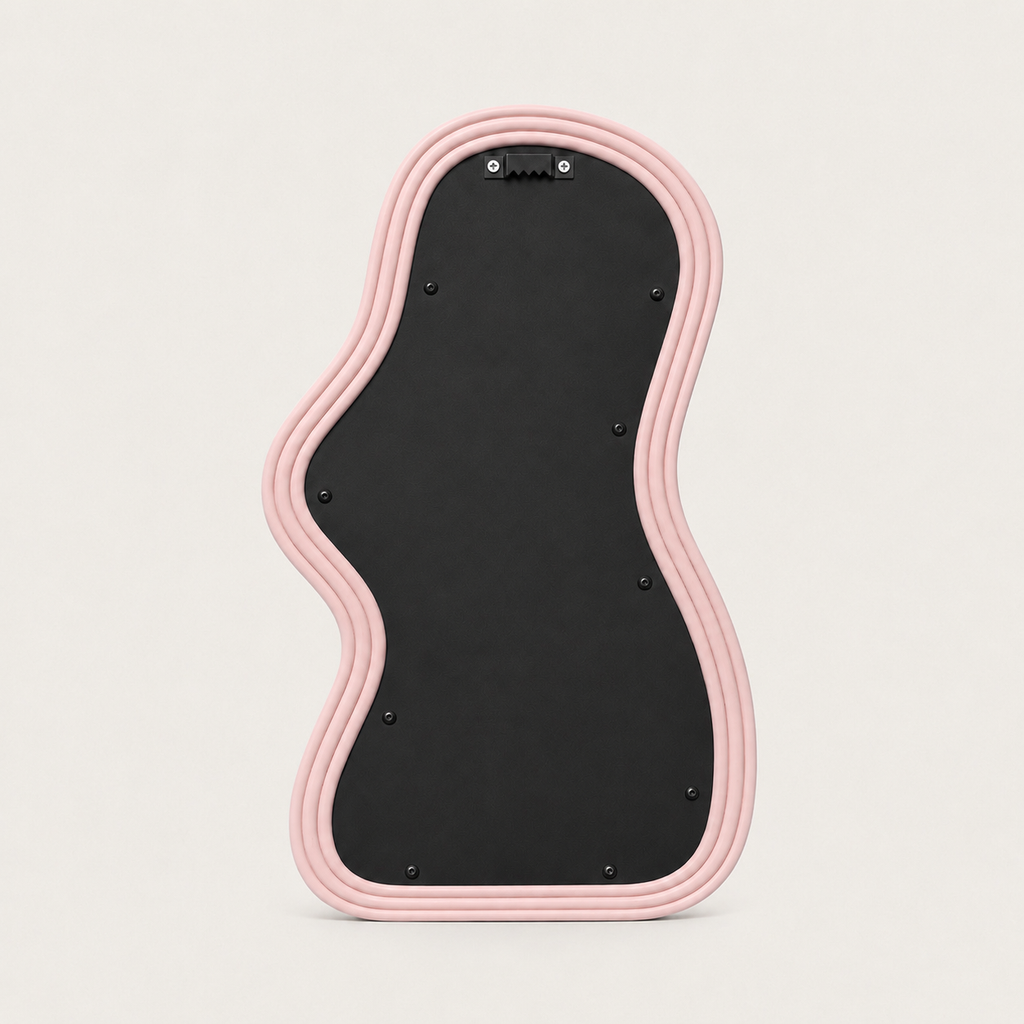 Miroir Mural à La Silhouette Ondulée Rose  — Cadre Irrégulier